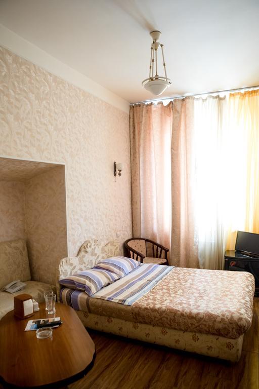 Hotel Mini Єреван Екстер'єр фото